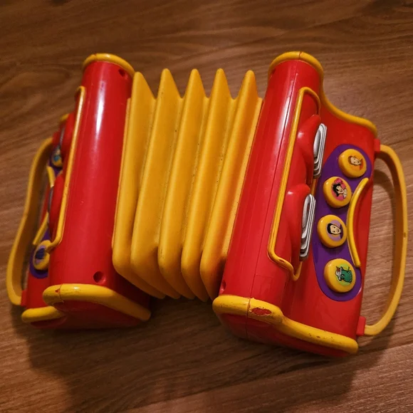 The Wiggles Musical Singing Play Accordion - Picture 1 of 7